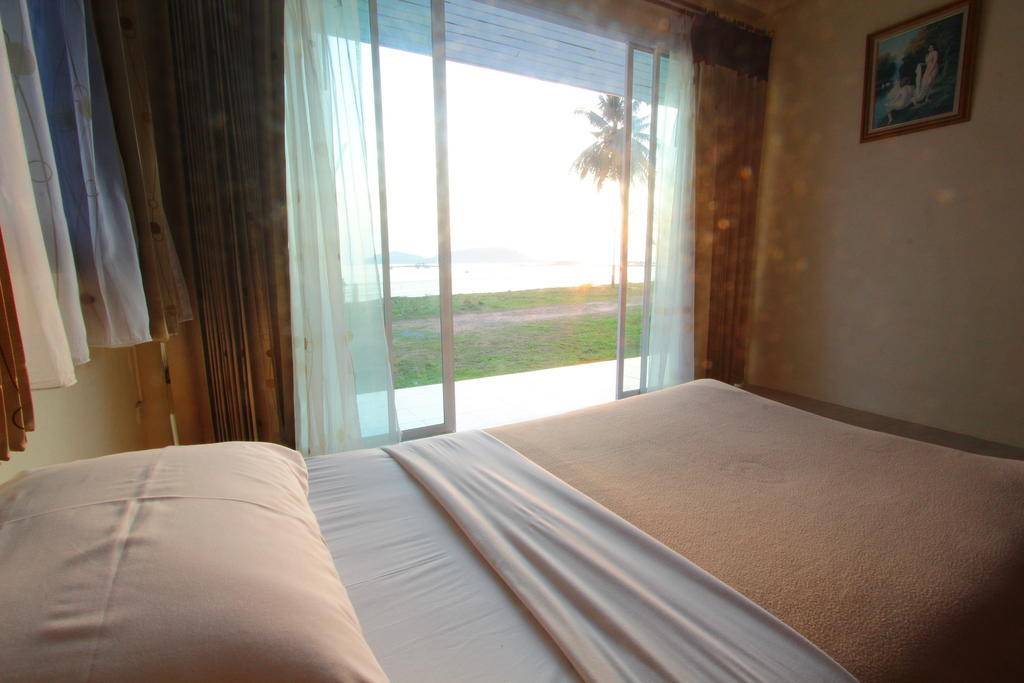 Star Light Beach Resort And Restaurant Chumphon Rum bild