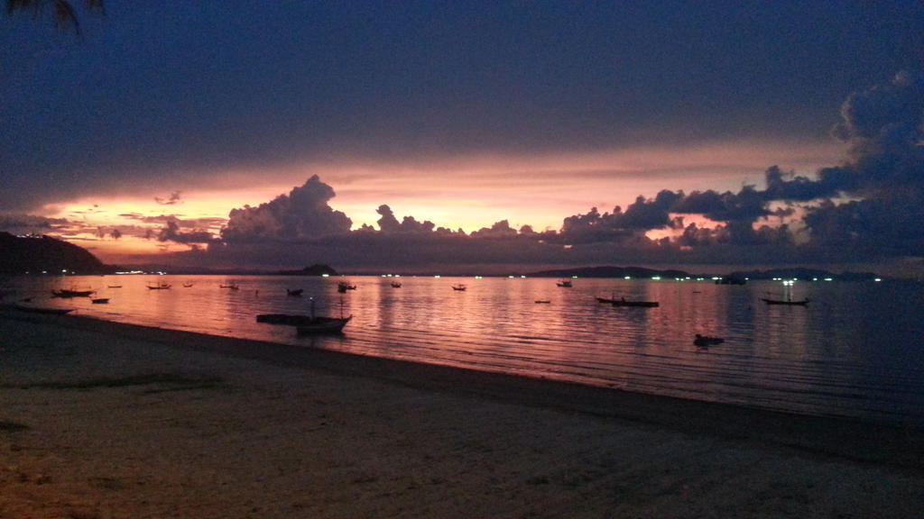 Star Light Beach Resort And Restaurant Chumphon Exteriör bild