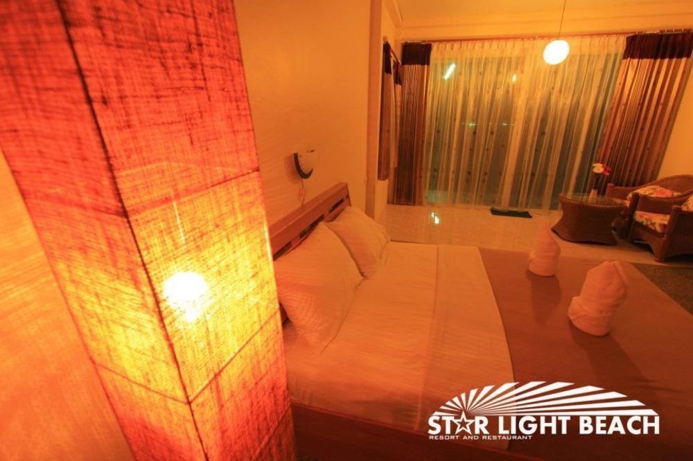 Star Light Beach Resort And Restaurant Chumphon Exteriör bild